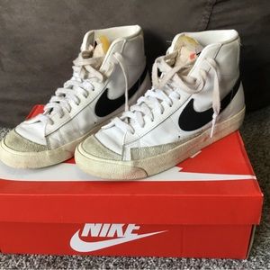 Nike Blazers tennis shoes men size 6.5 (women size 8)